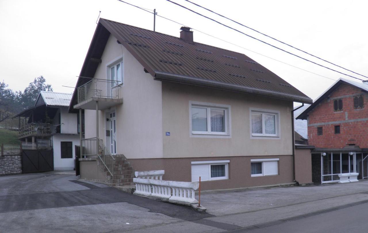 Apartman Marko Ogulin Exterior photo