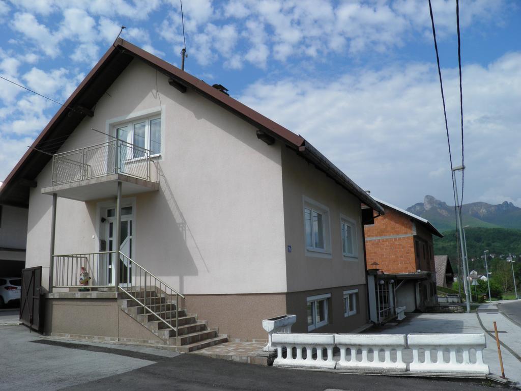 Apartman Marko Ogulin Exterior photo