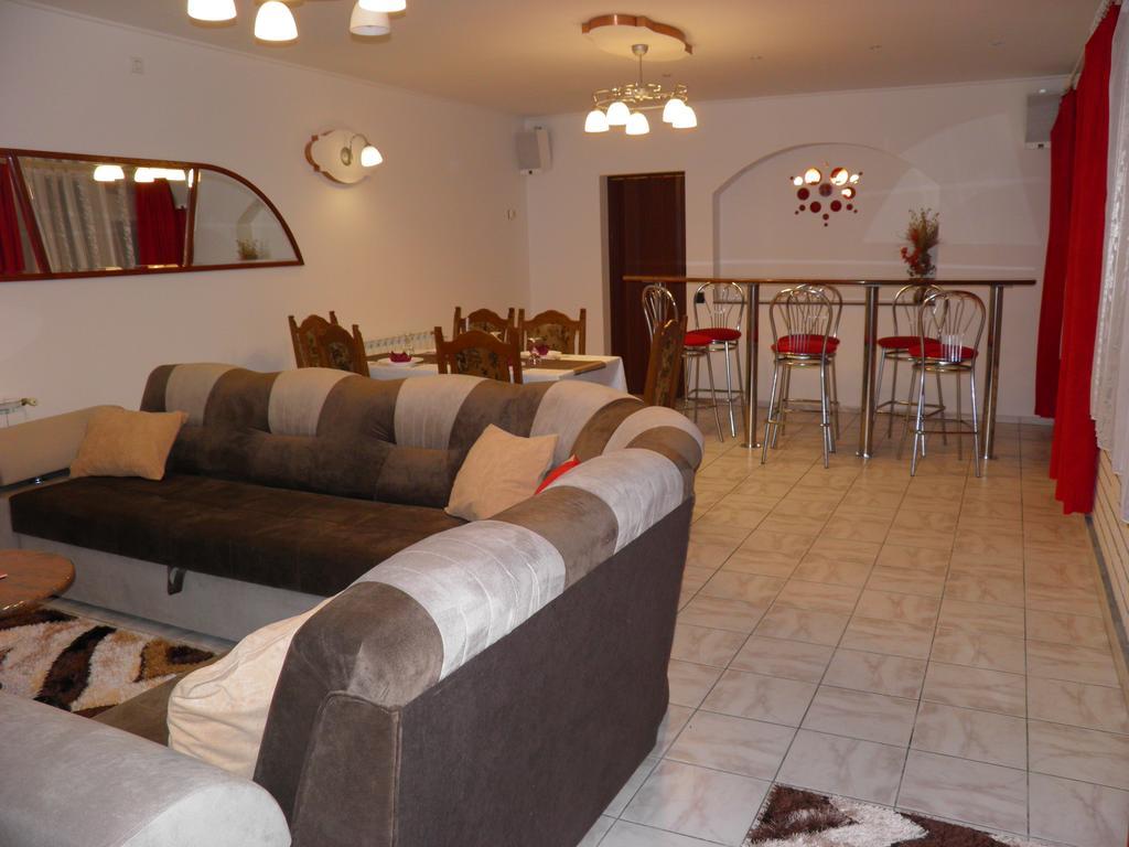 Apartman Marko Ogulin Exterior photo